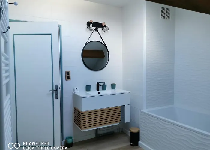 Bed and Breakfast 2 Privatives Avec Sdb Proche Circuit 3*