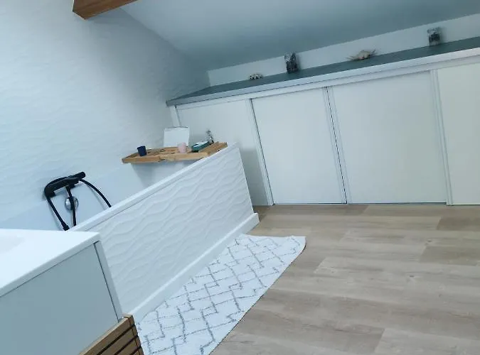 2 Privatives Avec Sdb Proche Circuit 3* Arnage